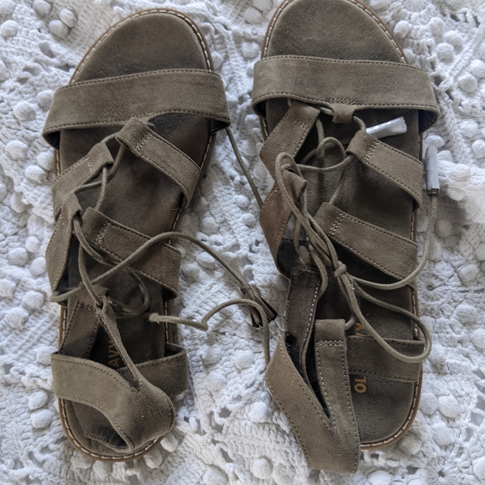 Old Navy Tan Gladiator Sandals with Adjustable Straps